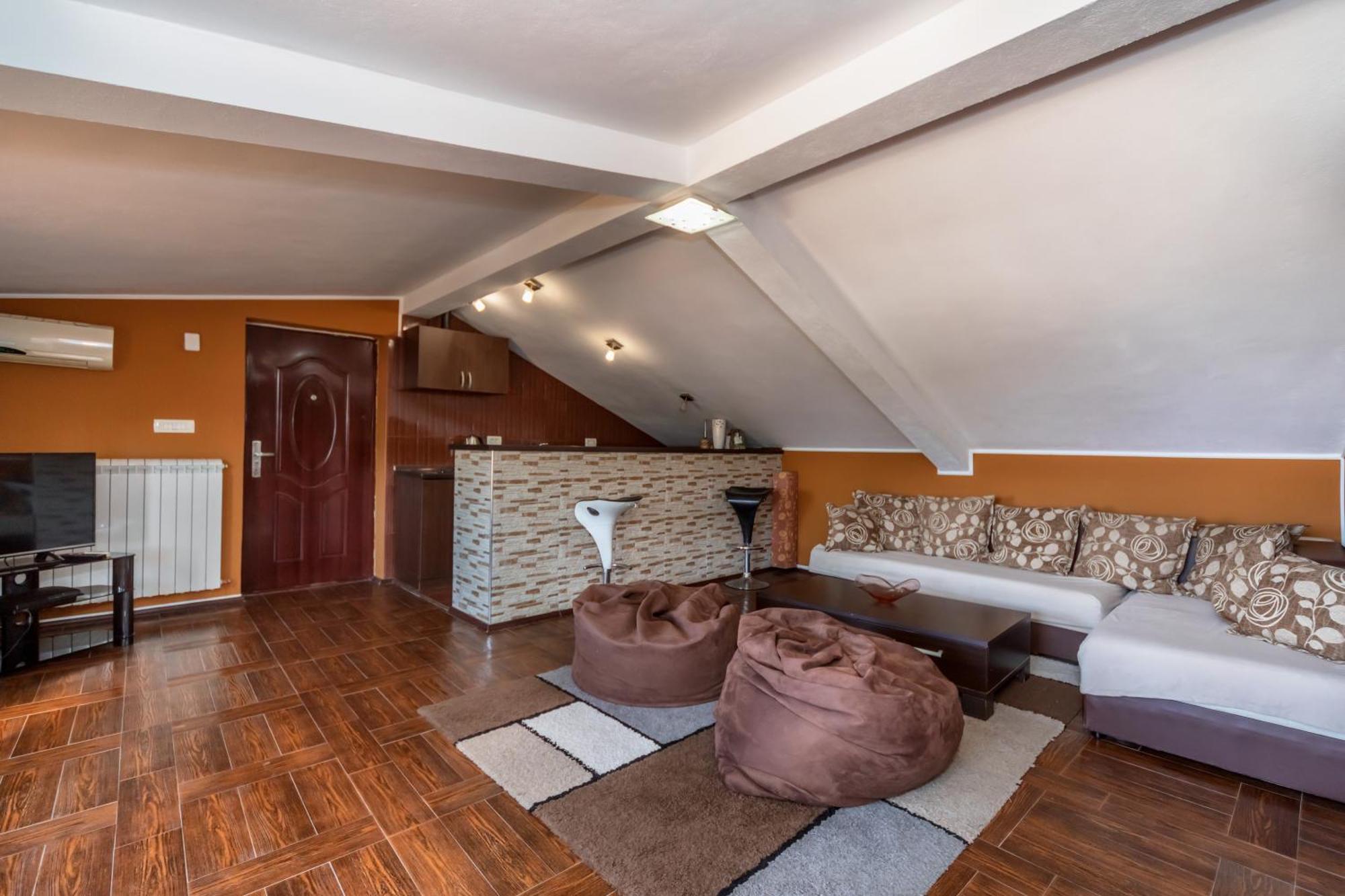 Apartments Pod Lozom With Seaview Petrovac ห้อง รูปภาพ