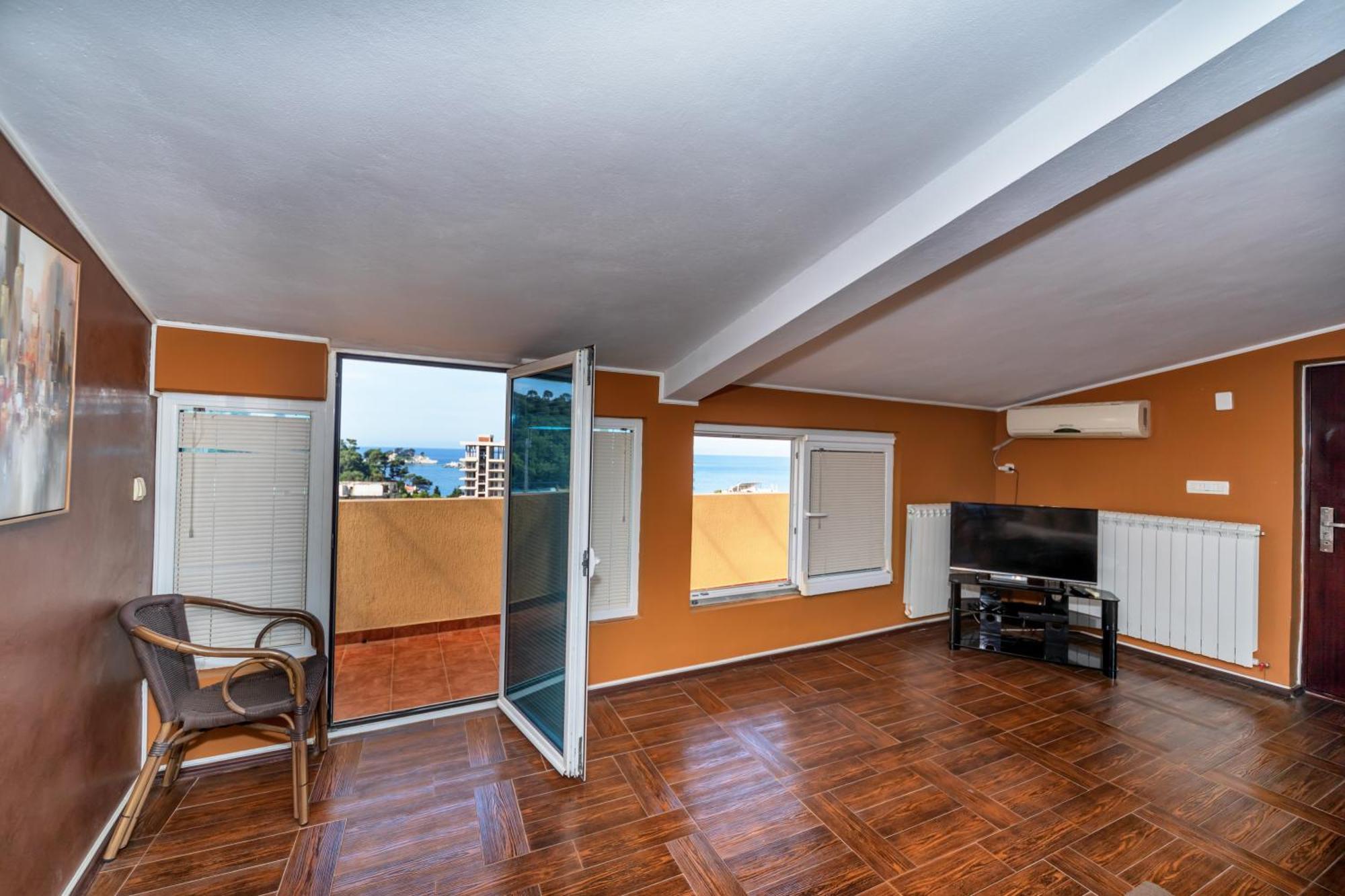 Apartments Pod Lozom With Seaview Petrovac ห้อง รูปภาพ